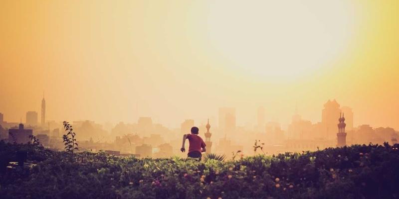 微商海外直邮货源全解析:从一件代发到风险规避的实战指南