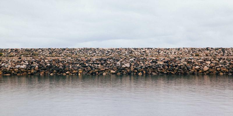 微商零食特产代理必读:3大供应链策略,破解质量与新鲜度难题